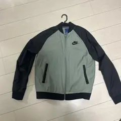 NIKE ボンバージャケット カーキ ブラック Lサイズのサムネイル