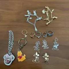 ディズニー　キーホルダー&ブレスレット&指輪