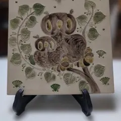 フクロウの陶器プレート　飾り用プレート