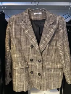 Item thumbnail for item 9a9ddca8-03c1-4fb2-a513-fb11f2f9af7f