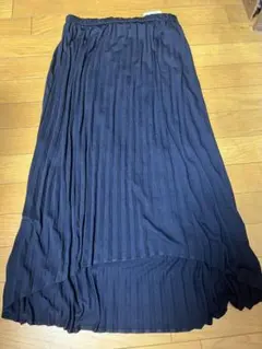 新品【アースミュージック＆エコロジー】ネイビー アシンメトリープリーツスカート