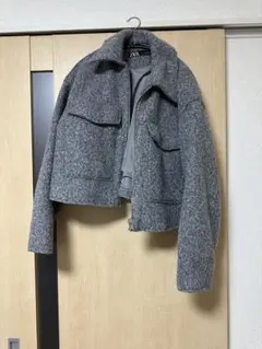 グレー ショート丈ジャケット