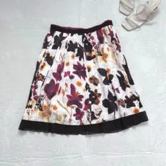 v99【ARTISAN】花柄プリーツスカート 9号 日本製 シルキータッチ