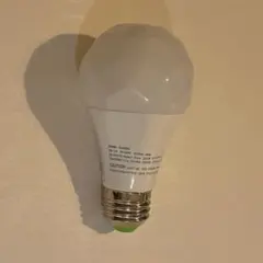 Nanoleaf Essentials A60スマートLED電球 - メルカリ