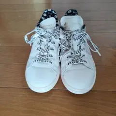 【美品】marimekko × Adidas スニーカー 23センチのサムネイル