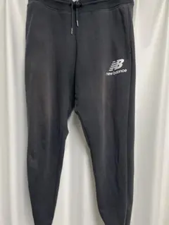 New Balance ブラック ジャージパンツ