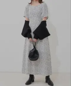 VANNIE U／半袖ワンピース／フラワーキャシャワンピース／春夏服のサムネイル