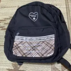 ブラックリュック フロントポケット付き