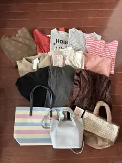 レディース服　まとめ売り 15点 トップス バッグ