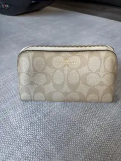 COACH シグネチャー ポーチ ベージュのサムネイル