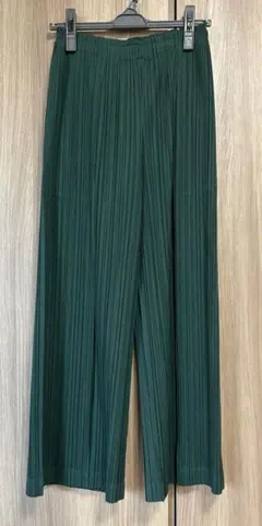 プリーツプリーズ RAMIE PLEATS ダークグリーン - メルカリ