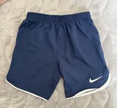 NIKE ナイキ　ショートパンツ　140