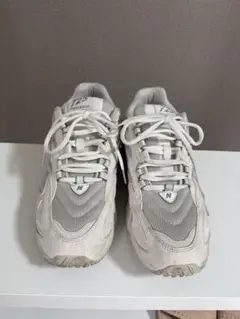 New Balance 725 スニーカー