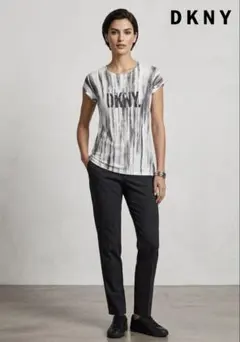 DKNY JEANS 総柄ロゴTシャツ S モノトーン ダナキャランのサムネイル