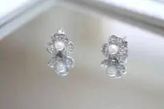 お値下げ！グルーデコ プチフラワーピアス