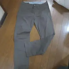カジュアルパンツ