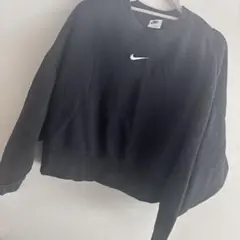 Nike ブラック クロップド スウェット