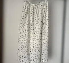 ショコラフィネローブ 花柄ガウチョパンツ オフホワイト　Ｆ