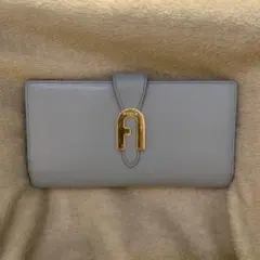美品 FURLA 二つ折り財布 長財布