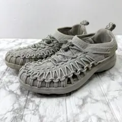キーン　keen ユニーク　スニーク　グレー　24.5㎝ サンダル　スニーカーのサムネイル