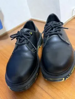 Dr. Martens ブラック レースアップシューズ