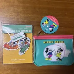 ディズニー　復刻アート企画　ミッキーマウス アクリルキーホルダー　＆レトロポーチ