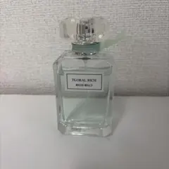 マッセモリー 香水　フローラルリッチ　オードトワレのサムネイル