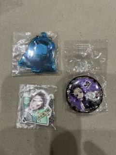 鬼滅の刃 キーホルダー ミニ缶バッジ 3点セット