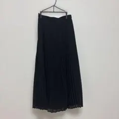 黒 プリーツロングスカート