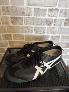 5/5までOnitsuka Tiger ネイビー/ゴールド スニーカー - メルカリ