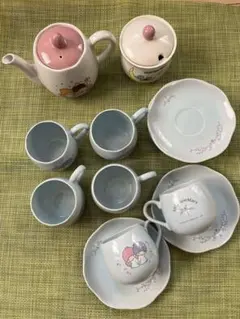 キキ&ララ ✱ ティーポット・シュガーポット付きティーセット レトロ 1976