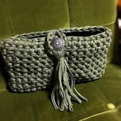 カーキのクラッチバッグ✨