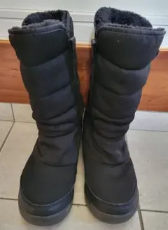ブラックスノーブーツ