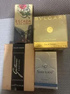 Escada, Bvlgari, Gattinoni, Samouratミニ香水のサムネイル