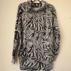 Janiss ゼブラ柄 ロングTシャツ　Mサイズ