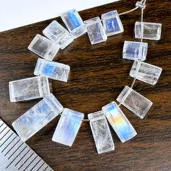 トップクラス＊レインボー・ブルームーンストーン＊レクタングルカットo59