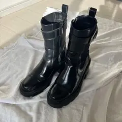 【ZARA】ブラックレザーサイドゴアブーツ