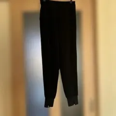 週末値下げ　GU 黒 ジョガーパンツ ゴムウエスト