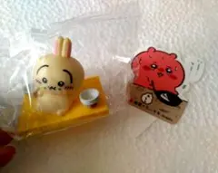 松屋✕ちいかわコラボ鬼カレーのフィギュア(うさぎ＆ちいかわのピック)