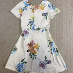 made in Spain ザラ　コットン　ワンピース　バック　リボン