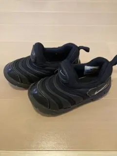 Nike ブラック スリッポン スニーカー　ダイナモフリー　16㎝