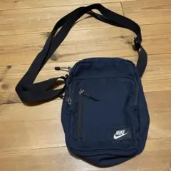 Item thumbnail for item b2d64fdf-75fd-4924-aa19-90b678a2ce59