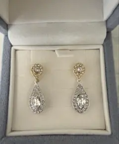 スワロフスキー Swarovski ピアス　ゴールドシルバー