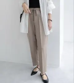 新品 Alma Design ドローストリングテーパードパンツ