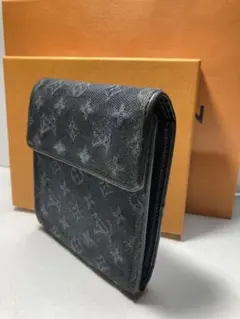 Item thumbnail for item cdb349db-1c94-4c57-876f-d80ee4a1a50c