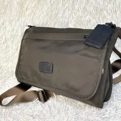TUMI ELLIOT ZIP TOP FLAP ショルダーバッグ - メルカリ