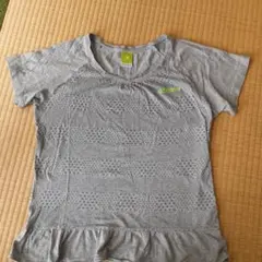 adidas neo label グレードット柄 半袖Tシャツ