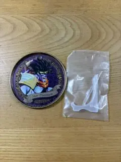 ジョジョワールド2 参加特典 DISC風缶バッジ スタープラチナ ディスク