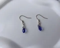 クリスタルタンザナイトドロップ型ピアス