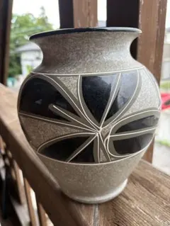 花瓶　花器　　高さ約23センチ